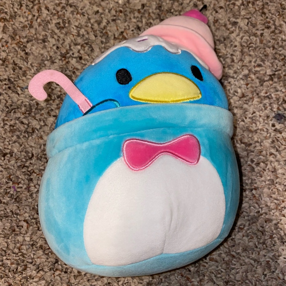 NWOT hello kitty squishmellow